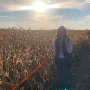 Meet your Posher, Charlotte